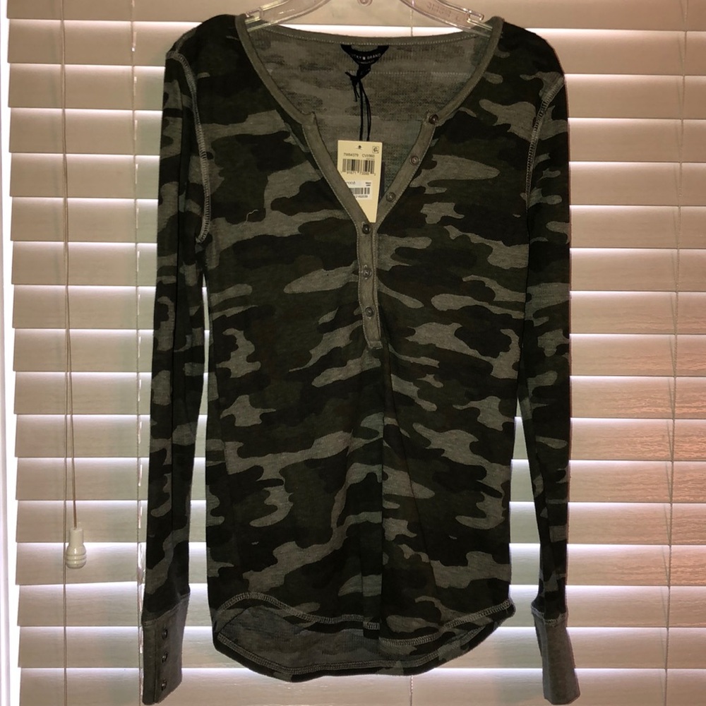 Camo never worn longe sleeve shirt